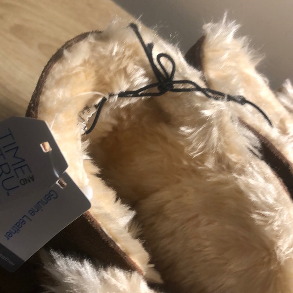 Time and Tru women,s leather boots - Picture 2 of 7